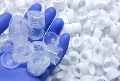 Obsežna proizvodnja in uporaba medicinskih izdelkov iz plastike v medicinski ...